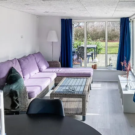 3 Bedroom Gorgeous In Hébergement de vacances *